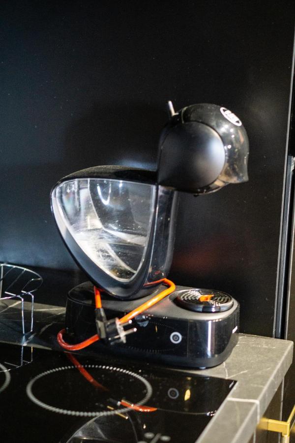ブラチスラヴァLam Black - Ac - Balconyアパートメント エクステリア 写真